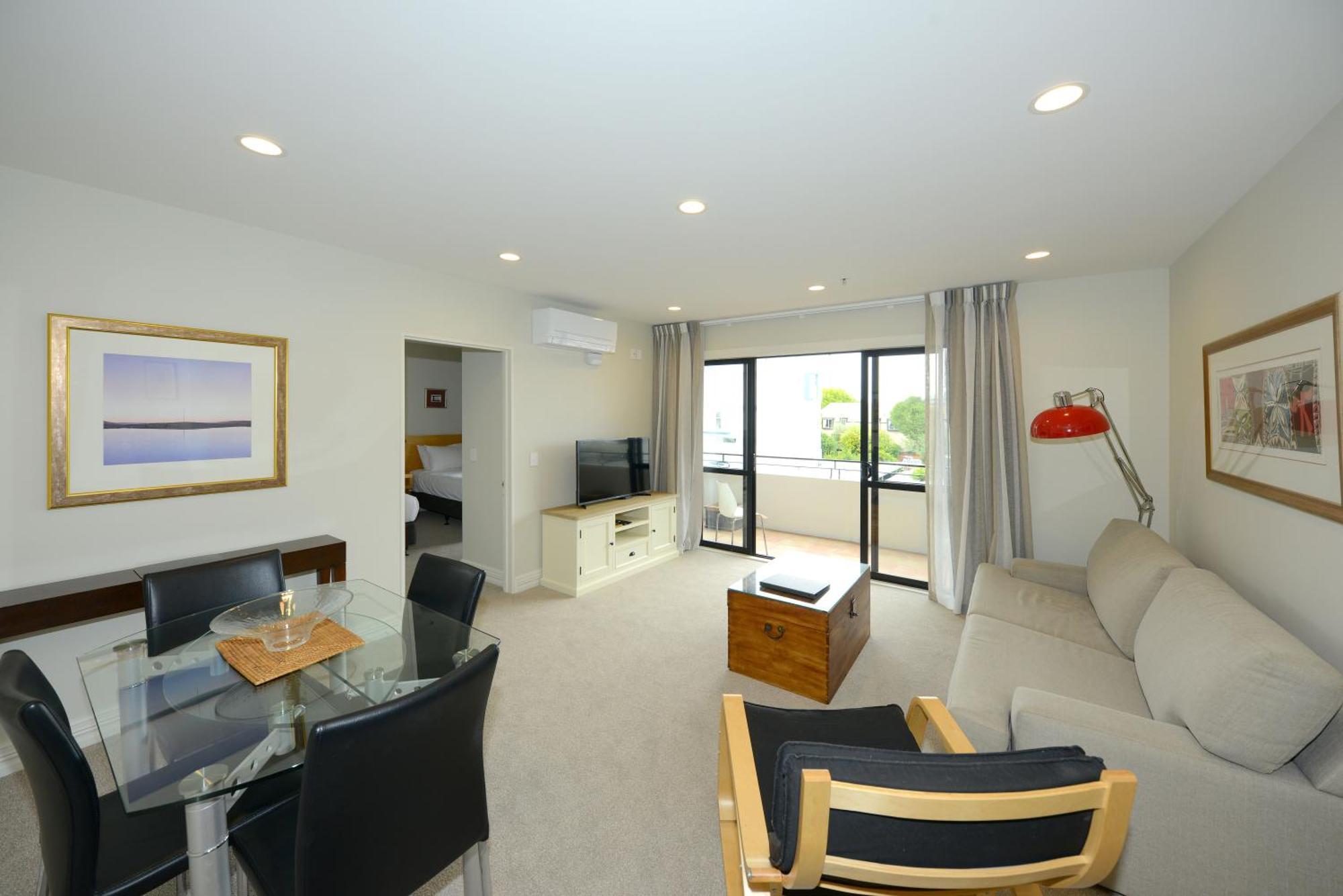 West Fitzroy 4*